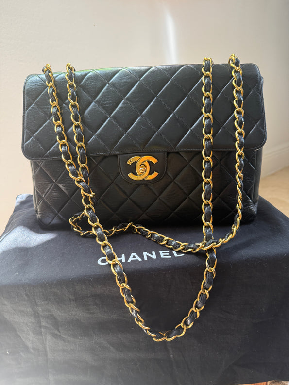 1990s Chanel Vintage Jumbo Single Flap Quilted Lambskin 24k Plated CC Logo