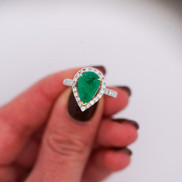 2.89 Carat Pear Vivid Green Emerald & Diamond Halo 18K Gold Halo Ring