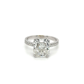 Bague en diamant de laboratoire taille radiant allongée de 4,15 carats | Certifiée IGI G/VS1 – Assay Jewelers