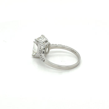 Bague en diamant de laboratoire taille radiant allongée 4,15 carats | Certifiée IGI G/VS1 – Assay Jewelers