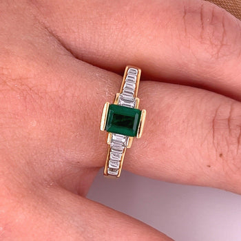 Art Deco Design Colombian Emerald Engagement Ring in 18k Gold – Assay Jewelers