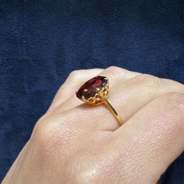 GIA 8.89 Carat Oval Pyrope Almandine Garnet Six Prong 18K Yellow Gold Solitaire