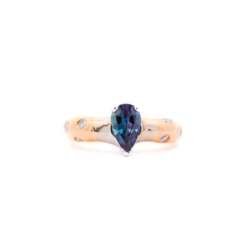 GIA Certified Brazilian Alexandrite 0.90 Carat Pear Cut Green-Purple in 18K Ring – Assay Jewelers