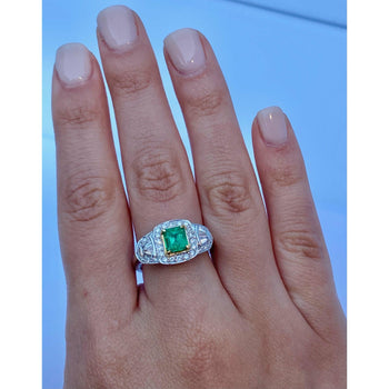 18kホワイトゴールドの天然コロンビア産エメラルド・カクテルRing – Assay Jewelers
