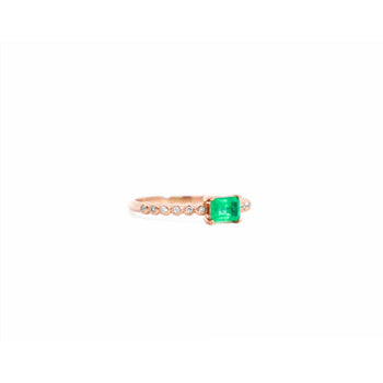 Natural Emerald and Diamond Ribbed Shank Thin Stacking Ring in 18K Rose Gold – Assay Jewelers